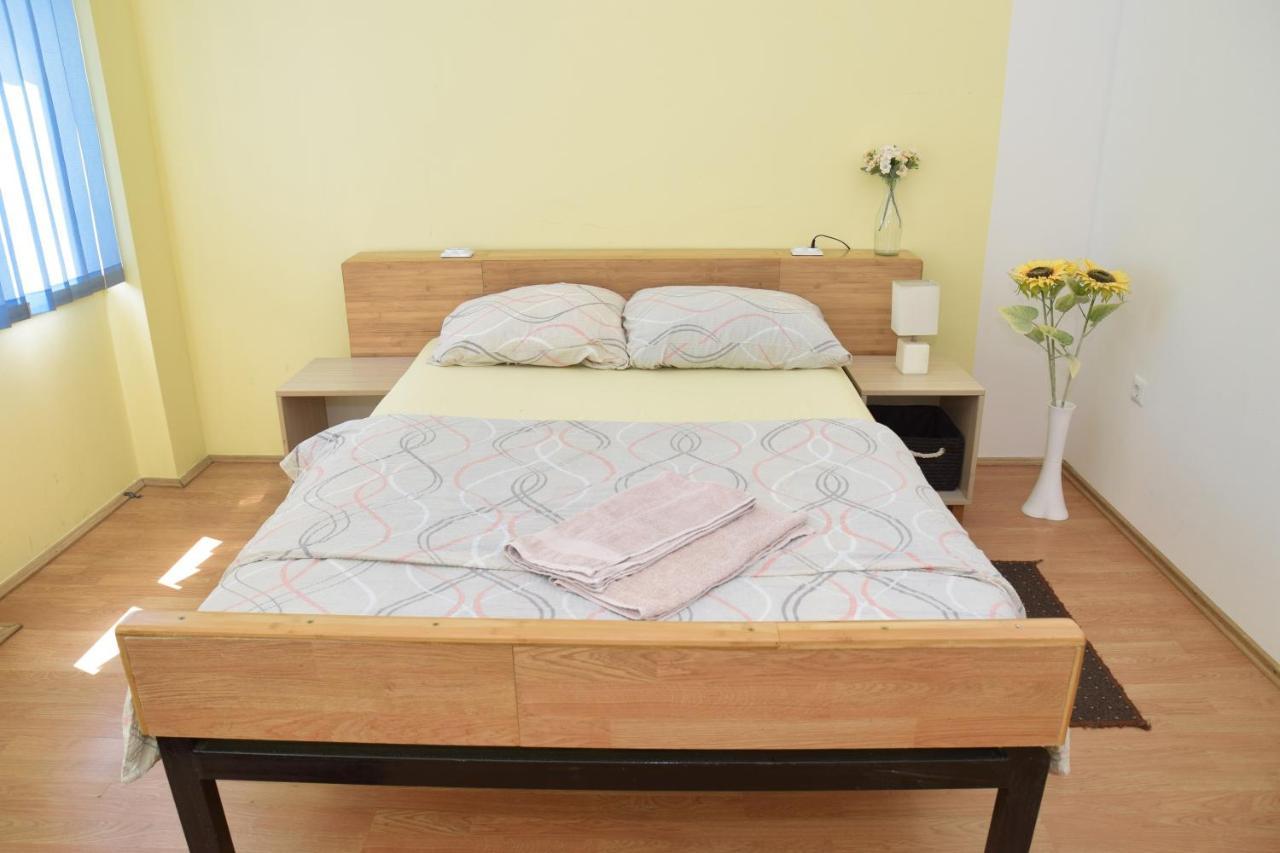 Apartman Vinkov'S Center Яйце Экстерьер фото